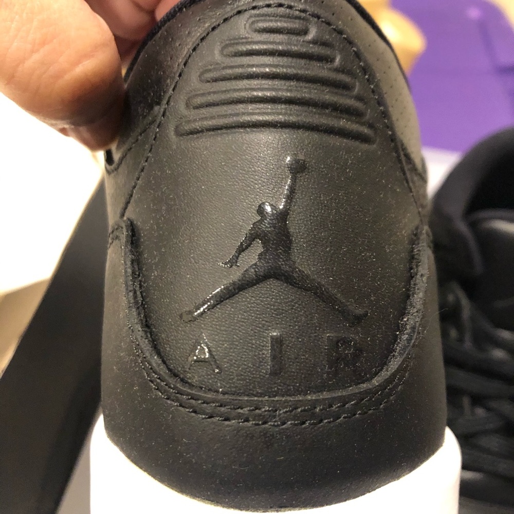 Air Jordan 3 Retro BG Size 4.5Y (May fit Size 4Y) - Picture 3 of 6
